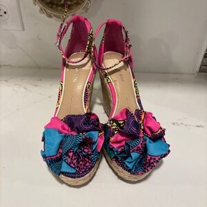 Gianni Bini Bold Color Pink and Blue Heels with Floral Accents 6.5